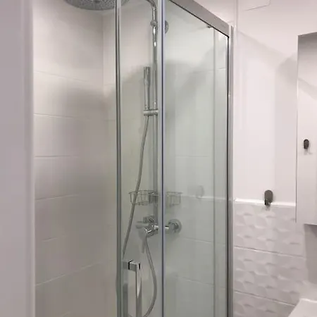 Daire Jane's Place, Experience The Atmosphere Of A Historic & Free Parking